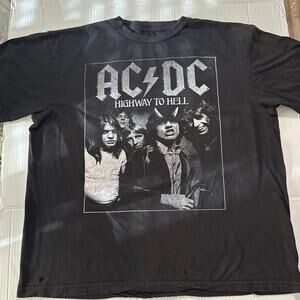 ACDC Highway to Hell Graphic short sleeve T-Shirt size Large see description